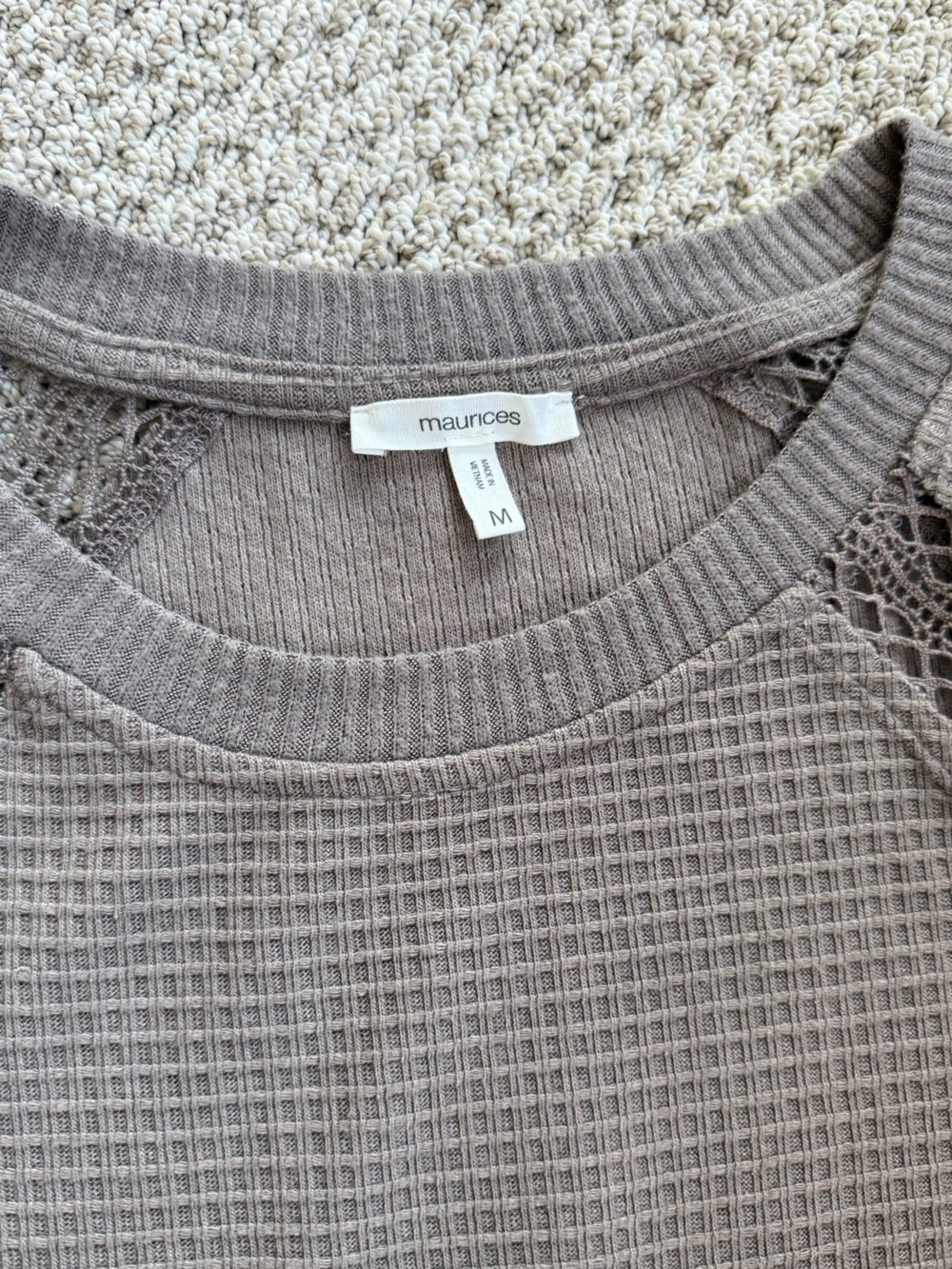 Set of 2 Crew/Scoop Neck Sweaters - Picture 4 of 10